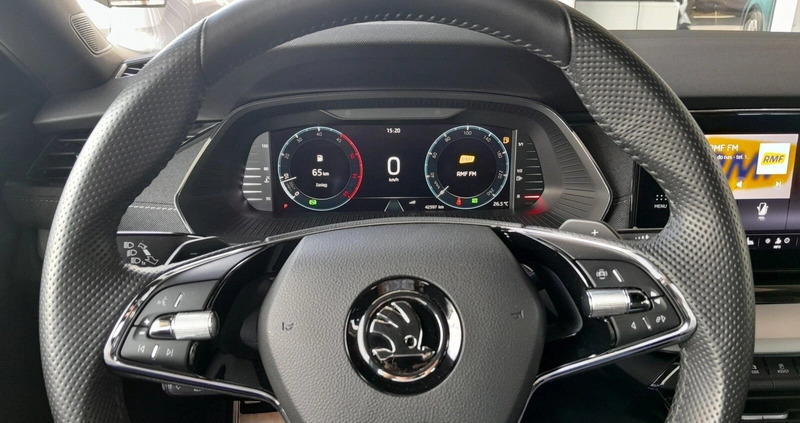 Skoda Octavia cena 119700 przebieg: 42596, rok produkcji 2021 z Gliwice małe 277